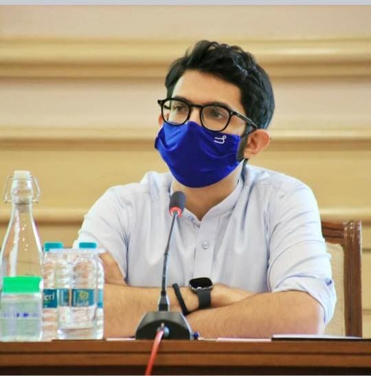 Enviornment-minister-shri-aditya-thackeray-wearing-covid-killer-mask